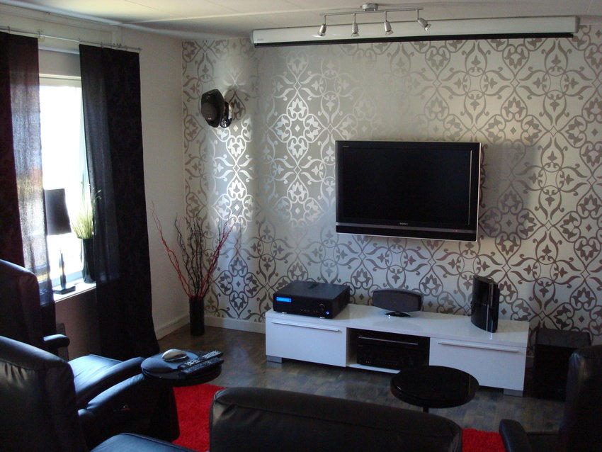 small living room tv setup