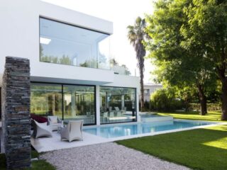 Carrara House by Andres Remy Arquitectos