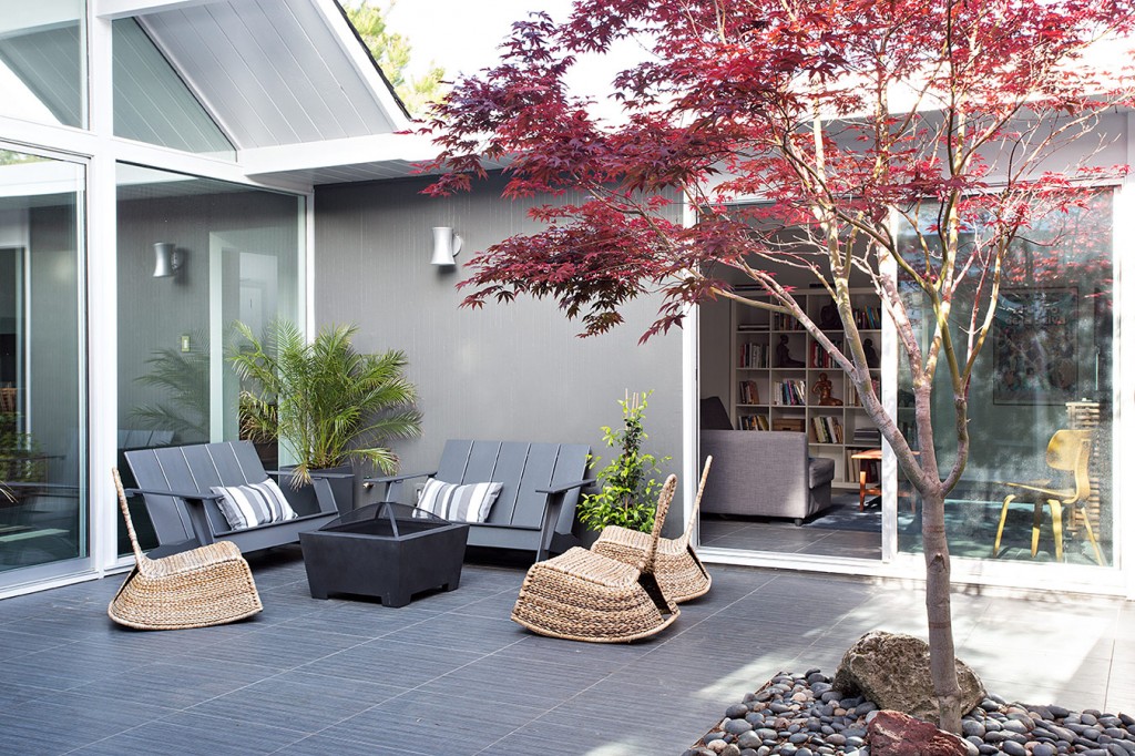 Modern outdoor furniture Interior Design Ideas