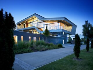 An Engineer’s Incredible High-Tech Dream Home