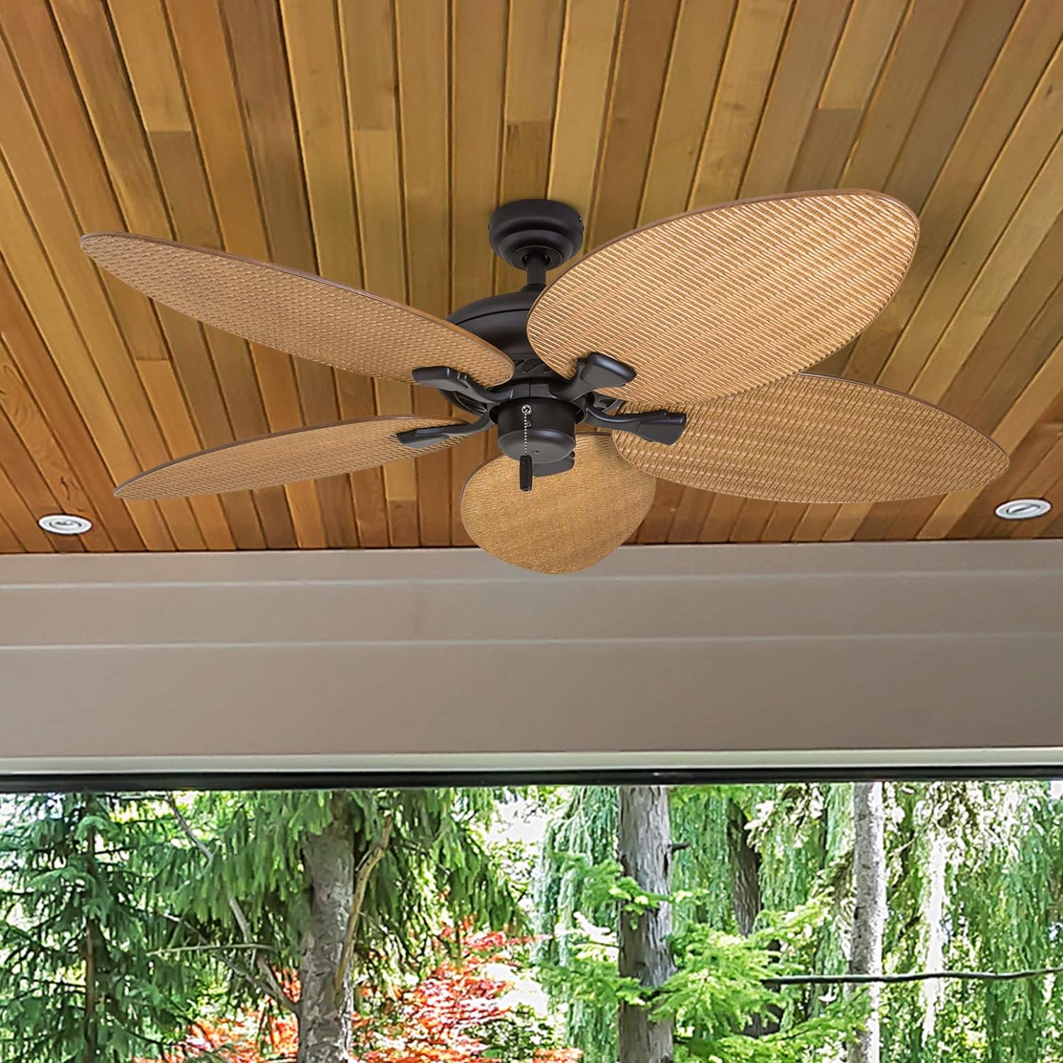 Ceiling fan with wicker blades