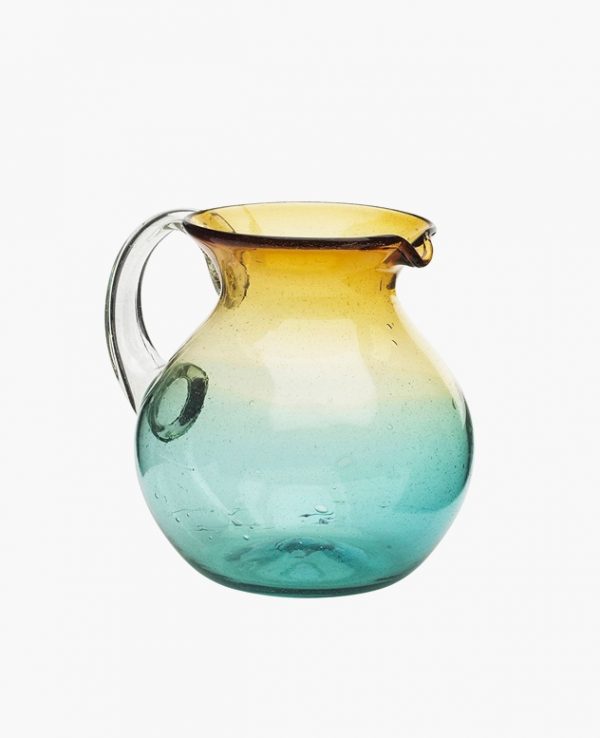 https://www.home-designing.com/wp-content/uploads/2017/02/mexican-mouth-blown-glass-cheap-glass-pitchers-600x738.jpg