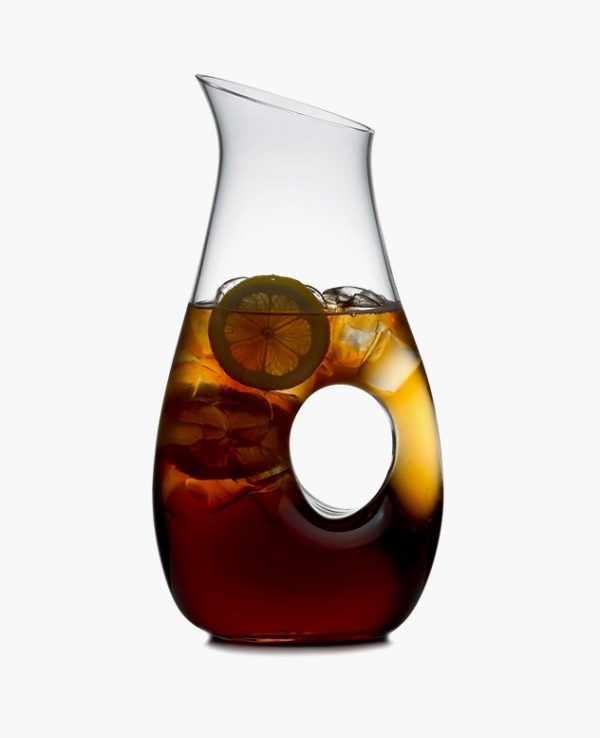 https://www.home-designing.com/wp-content/uploads/2017/02/pierced-minimalistic-glass-water-pitcher-600x738.jpg