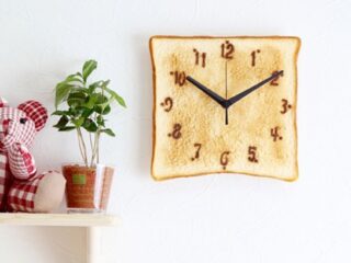 40 Beautiful Kitchen Clocks That Make The Kitchen Where The Heart Is