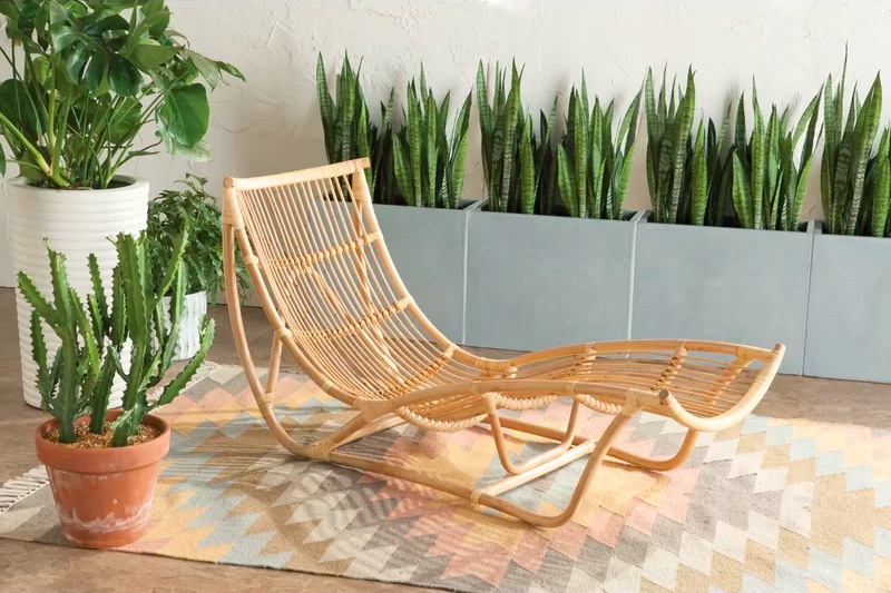 Rattan chaise lounge