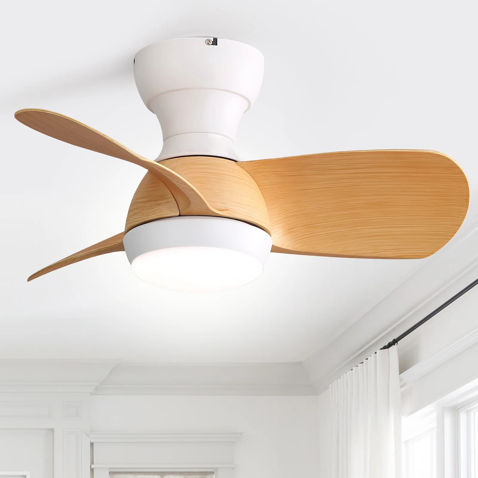 Miniature ceiling fan with light