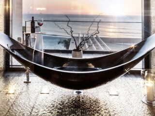 51 Bathtubs that Redefine Relaxation Through Smart Features and Fresh Style