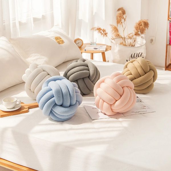 https://www.home-designing.com/wp-content/uploads/2020/09/Knotted-Ball-Pilow-For-Couch-or-Bed-Knitting-Ball-Decor-for-Kids-Room-600x600.jpg
