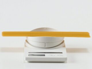 Product Of The Week: A Minimalist Solar Kitchen Scale