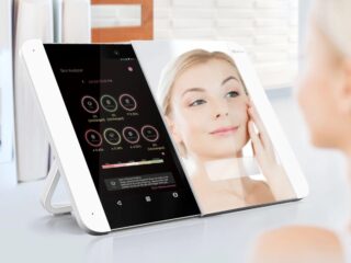 Product Of The Week: Smart Makeup Mirror