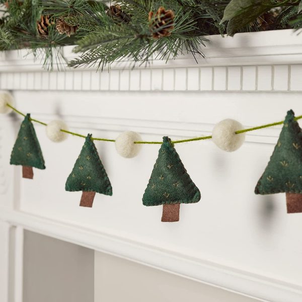 51 Christmas Mantel Decor Ideas for a Festive Holiday Display