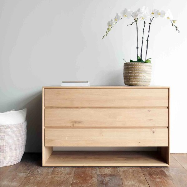 30 Beautiful Vintage Dressers For Your Home - Shelterness