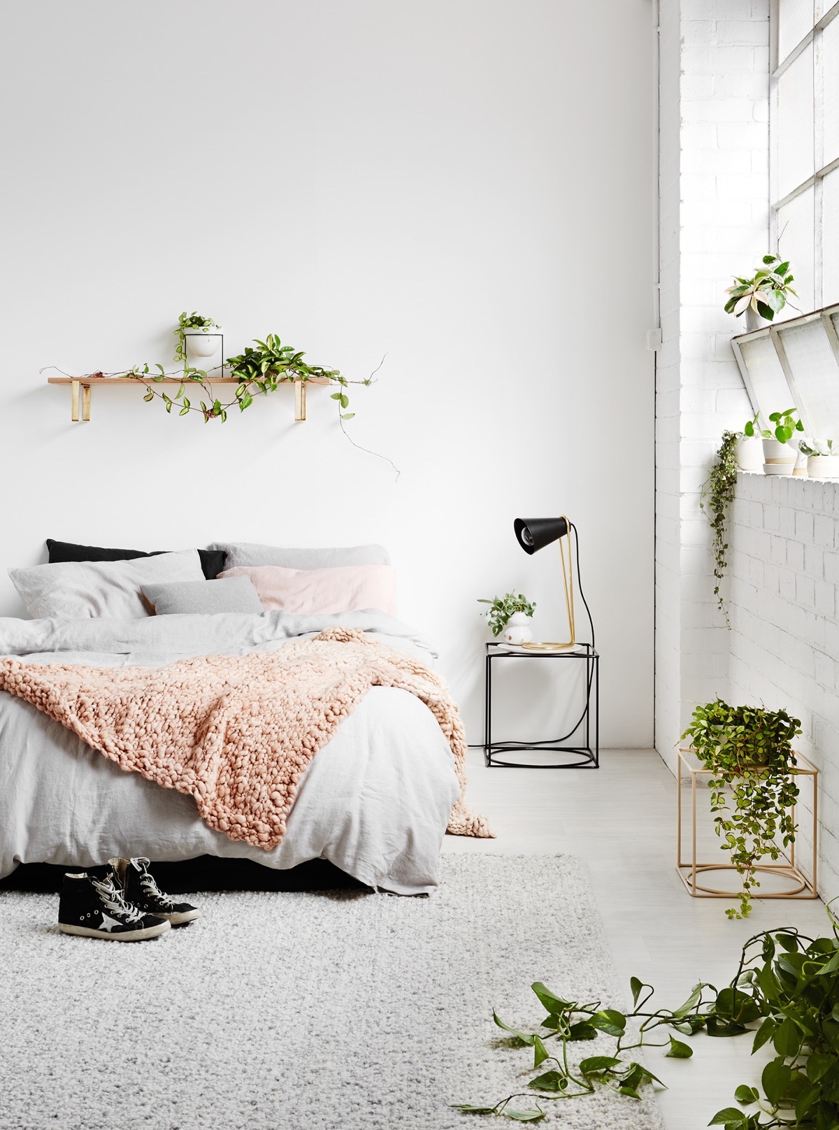 51 Boho Bedrooms With Ideas, Tips And Accessories To Help You