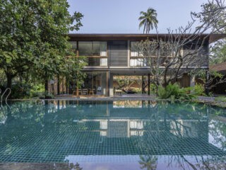 Luxury Coastal Villa In Sasawane, India