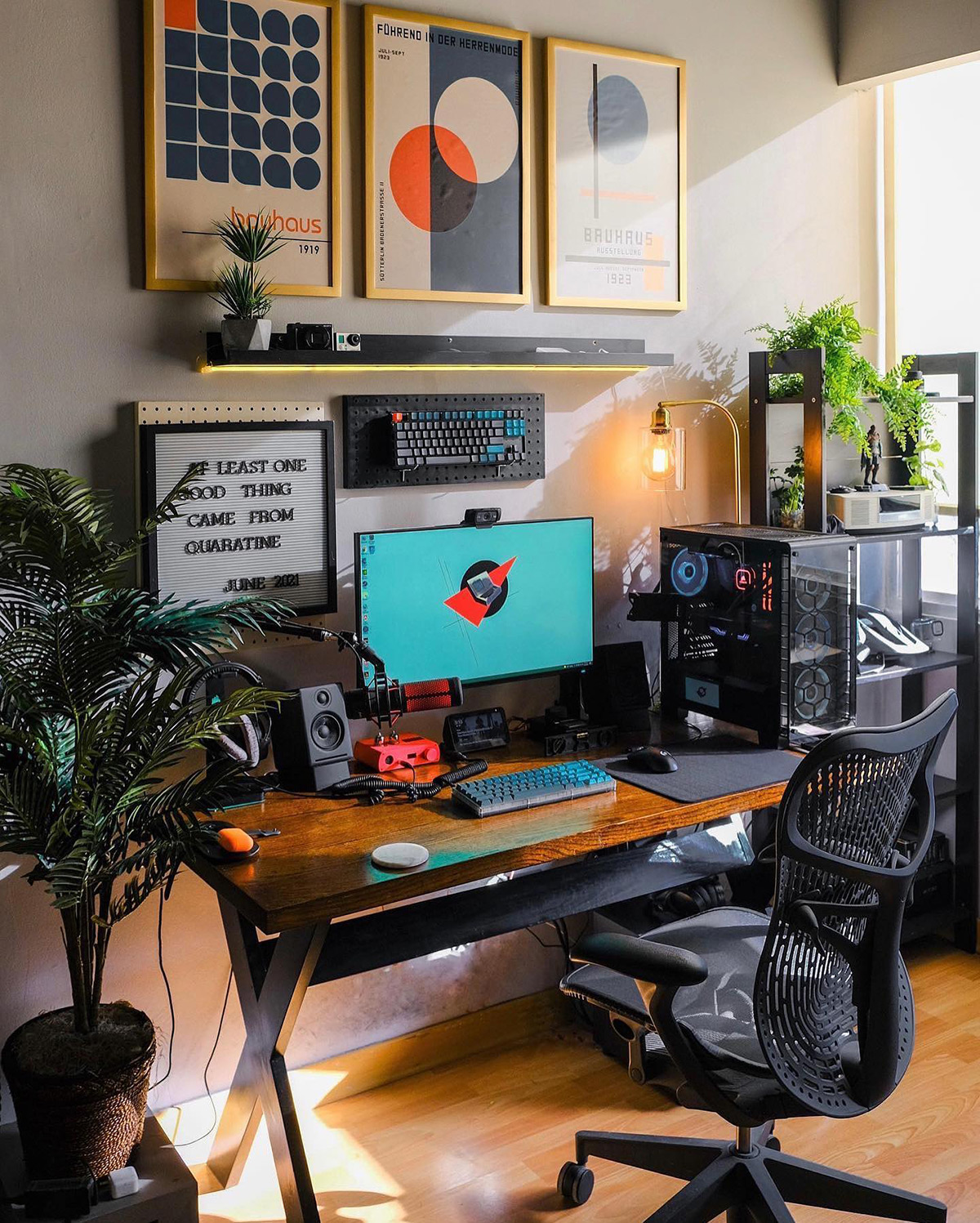 40 Home Office Setup Ideas That Have Great Storage and Style