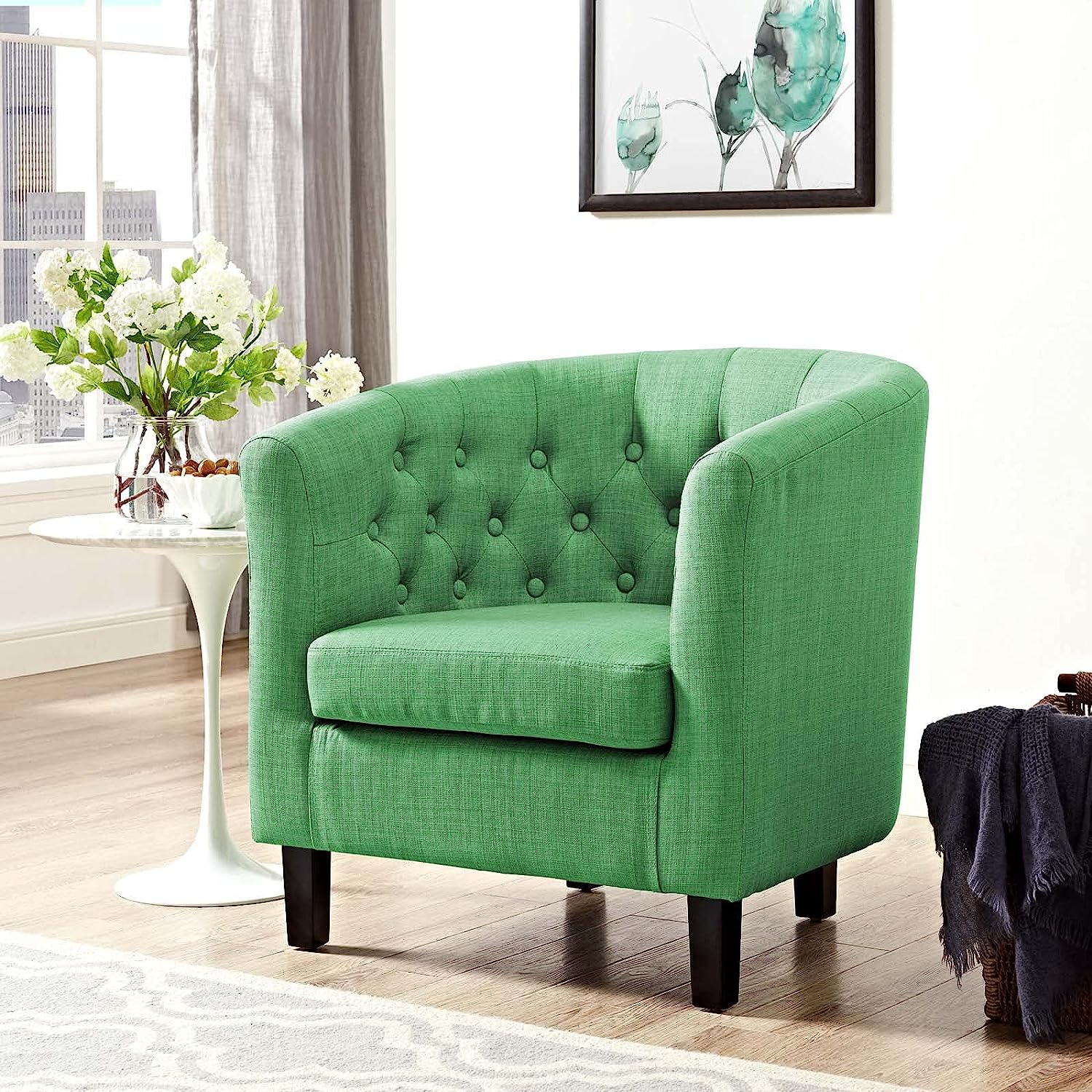 kelly green accent chair with button tufting and barrel back fabric upholstered chairs for living room bright color interior decor inspiration comfortable armchairs for bedroom