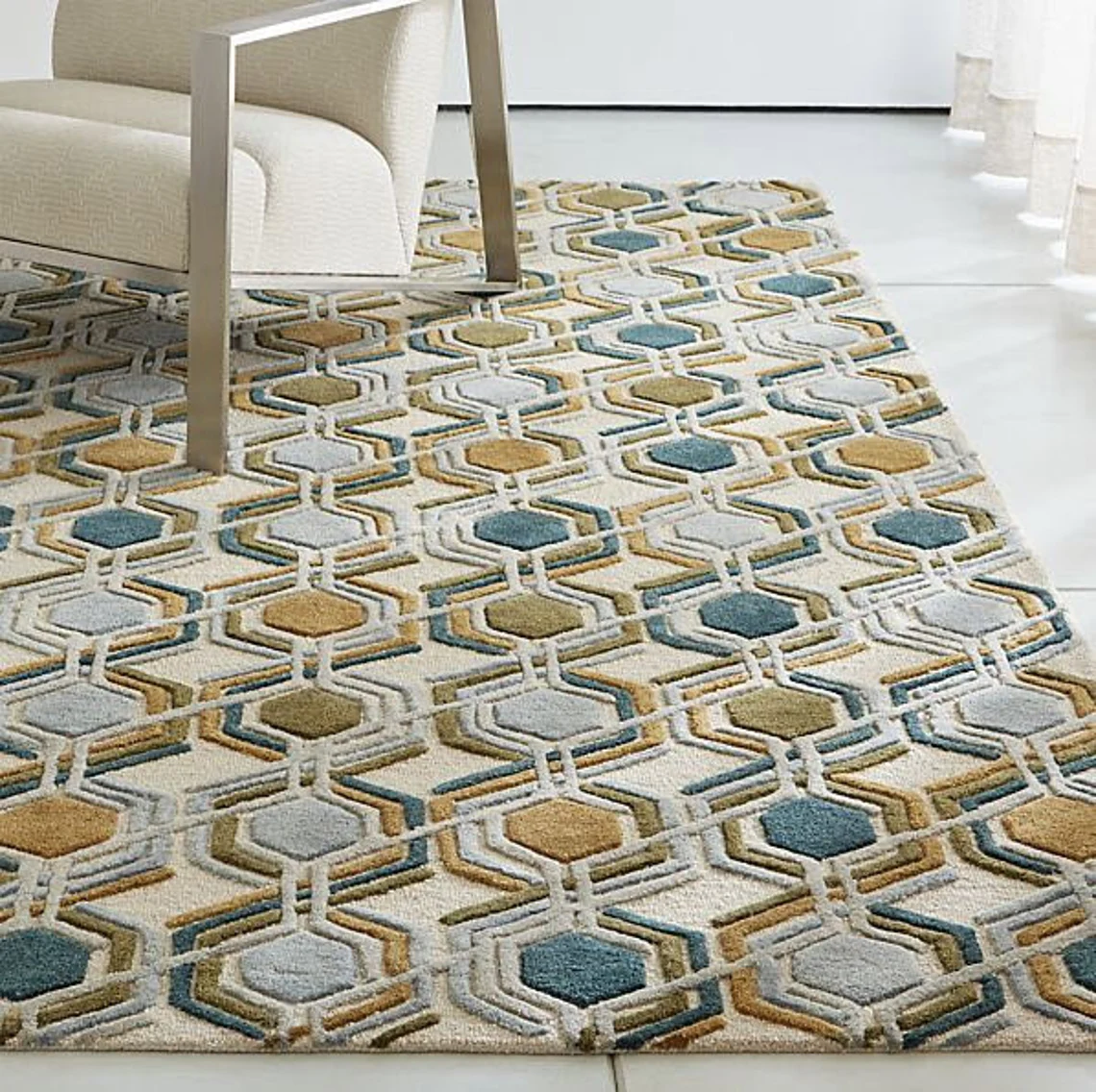 Riesco mid century modern rug with high low pile construction muted retro color palette green gold blue geometric theme retro rugs for living room bedroom