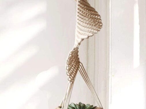 macrame hanging planter