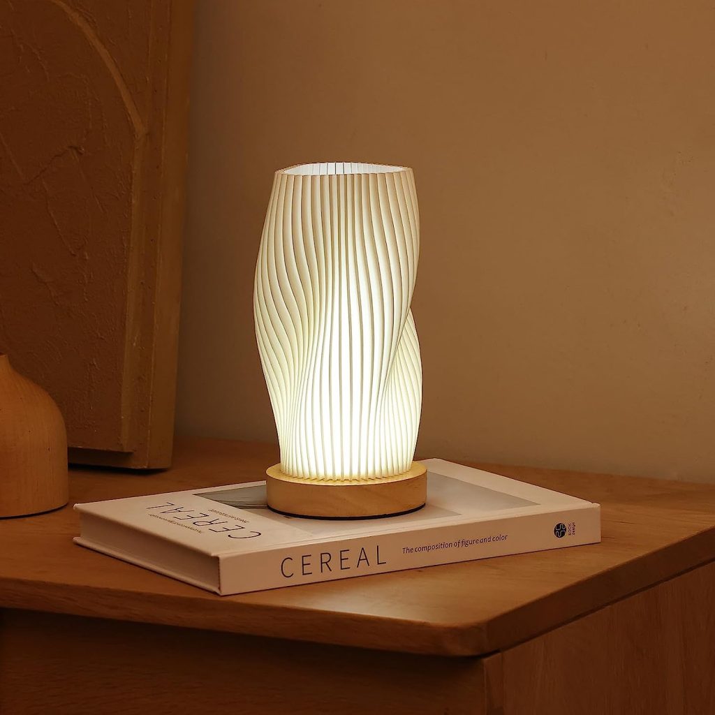 sculptural 3d printed table lamp 1