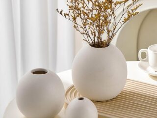 Product Of The Week: A Set of 3 Warm and Minimalist Vases