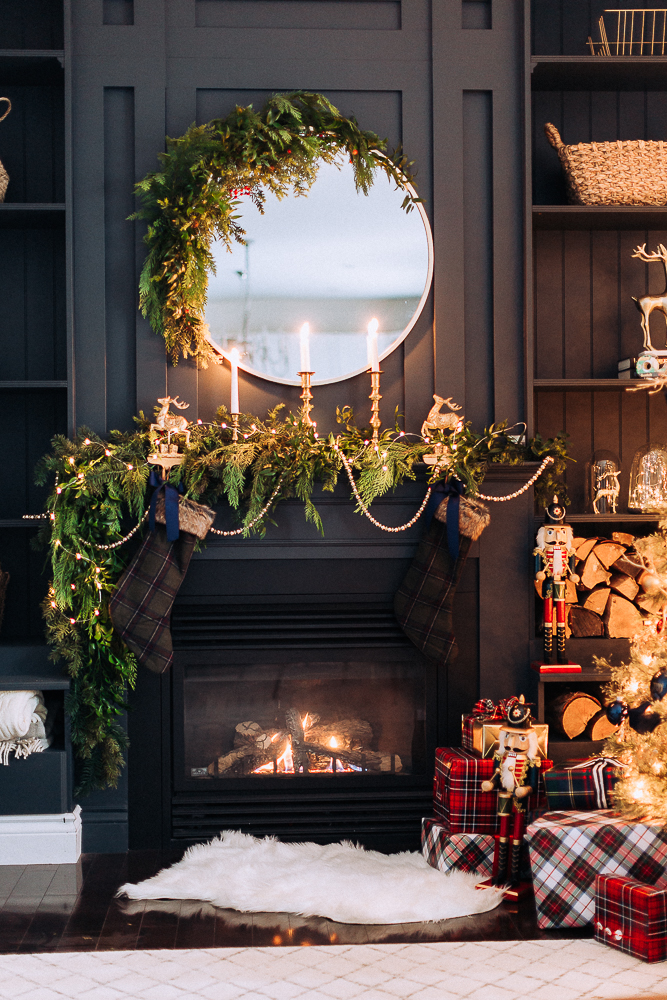 christmas mantel decor