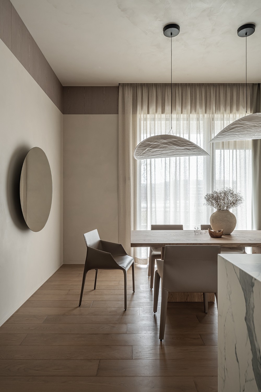 natural dining space with ceramic vase